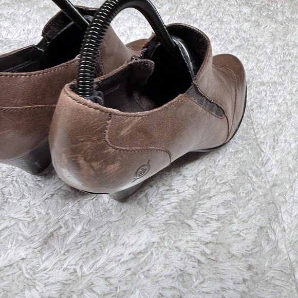 Born Shoes Womens 10 Brown Leather Ankle Booties Heel Zip Comfort Casual Boho